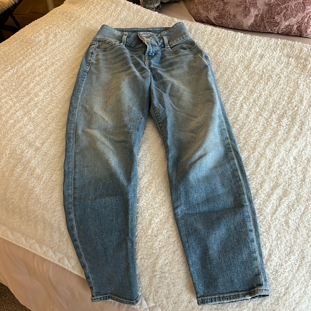 hollister jeans
